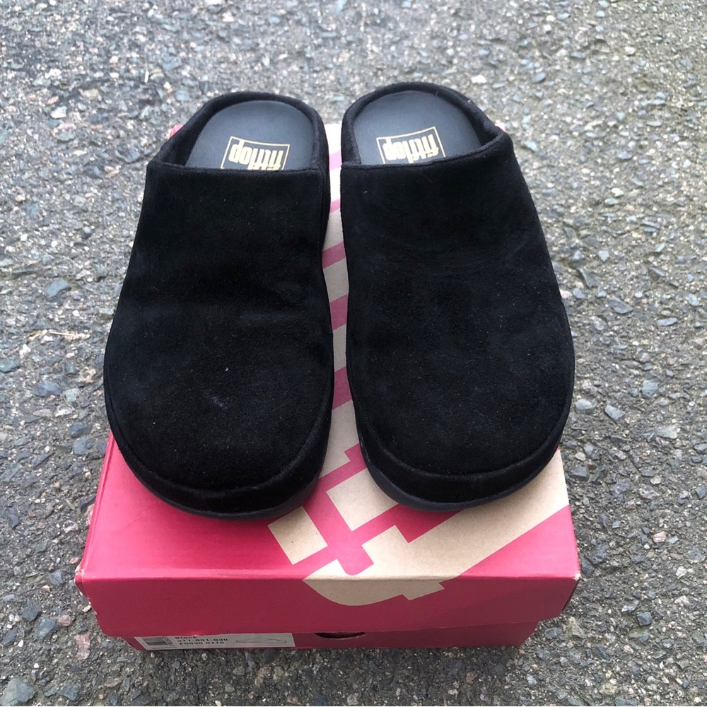 COPY - FitFlop Gohg Moc Black  Suede Mule Clogs Size 5